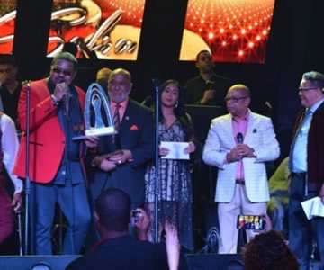 Premios Conga: Rey Reyes gana el máximo galardón “El Gran Conga de la Salsa”