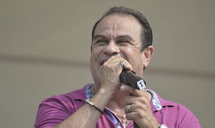 Tony Vega reapareció en la Feria de Cali – El intérprete de ‘Lo mío es amor’ se presentó anoche y habló de su salud.